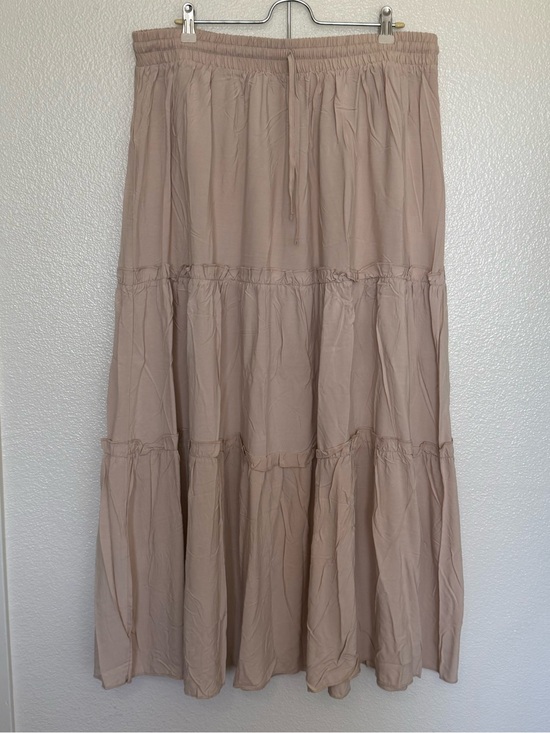 Zenana Outfitters Dresses & Skirts - NWOT Zenana Beige Tiered Maxi Skirt